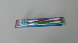 2 Zahnbürsten medium von Prix Garantie