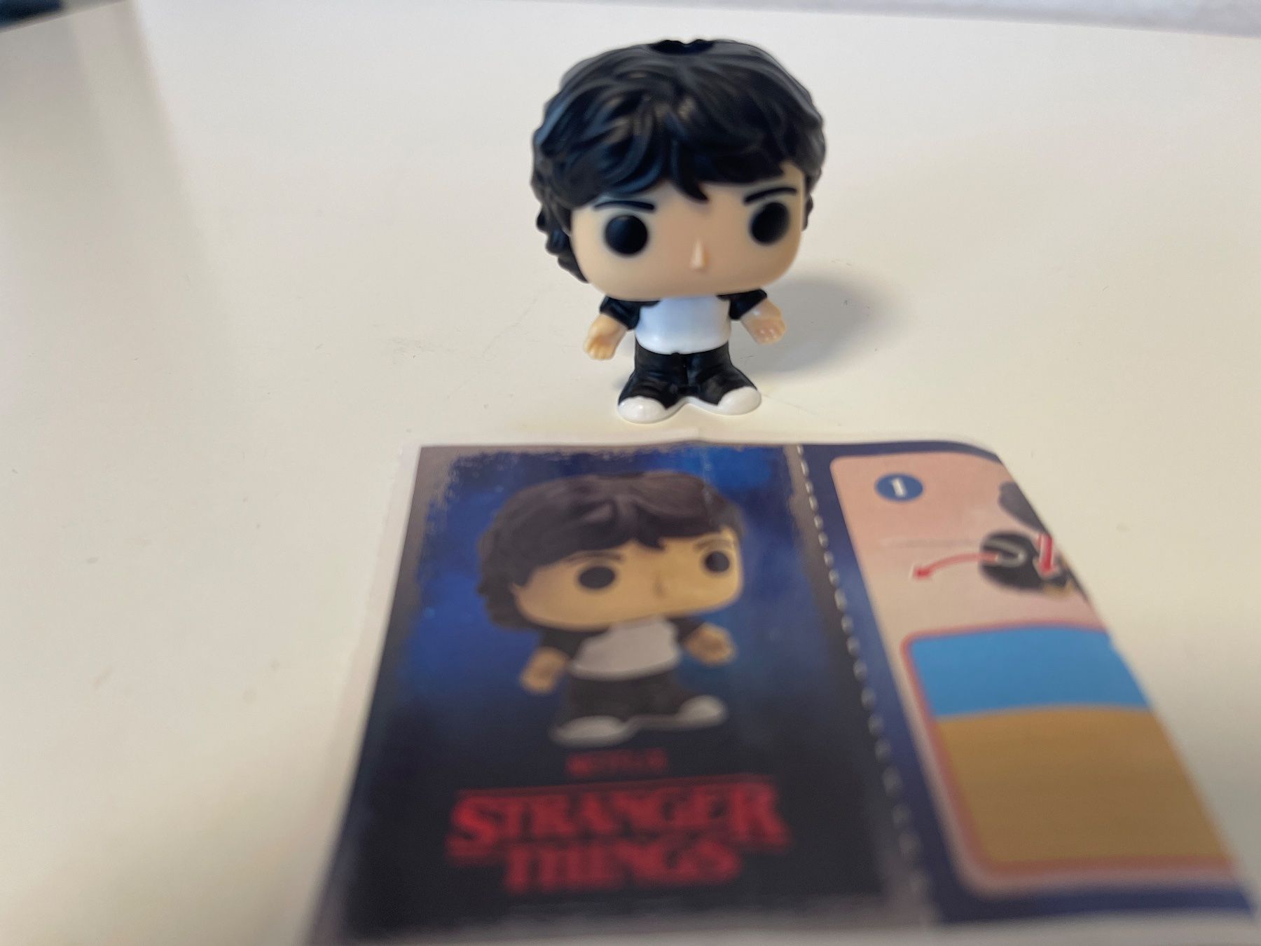 Funko Statuette: Stranger Things Kinder Joy Mike – Nuovo (secondo la descrizione) da Gelterkinden venduto da cobra0110