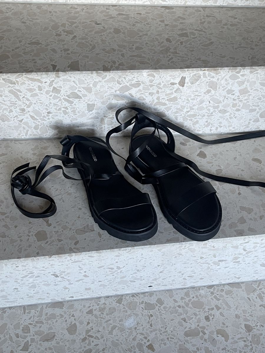 Scarpe da donna: Geschnürte Sandalen, Grösse 40 – Nuovo (secondo la descrizione) da Arni AG venduto da belfidi