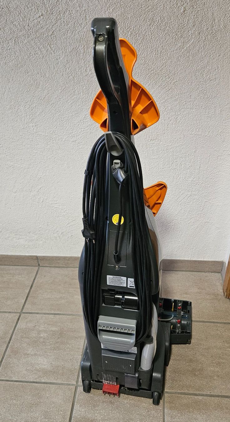 Tutte le macchine: Scheuersaugmaschine TASKI swingo 150 E – Usato da Wangen SZ venduto da Hischi_69 4