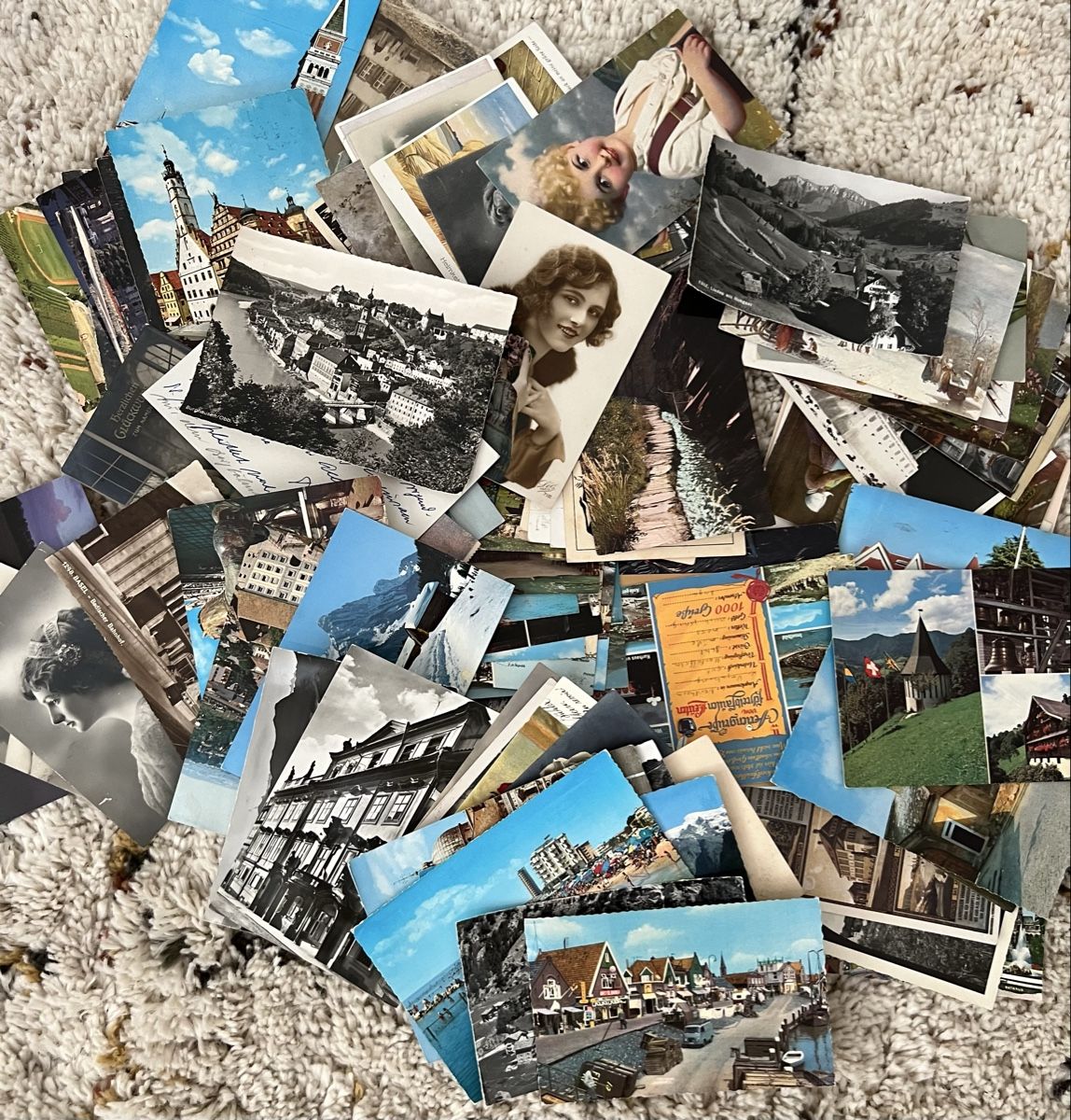 Cartoline postali: 120 Vintage Postkarten Sammlung mit Wandhalter Kartenständer – Usato da Hunzenschwil venduto da Madachica 2