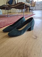 Elegant Emerald Green Suede Block Heel Shoes, Size 37.5