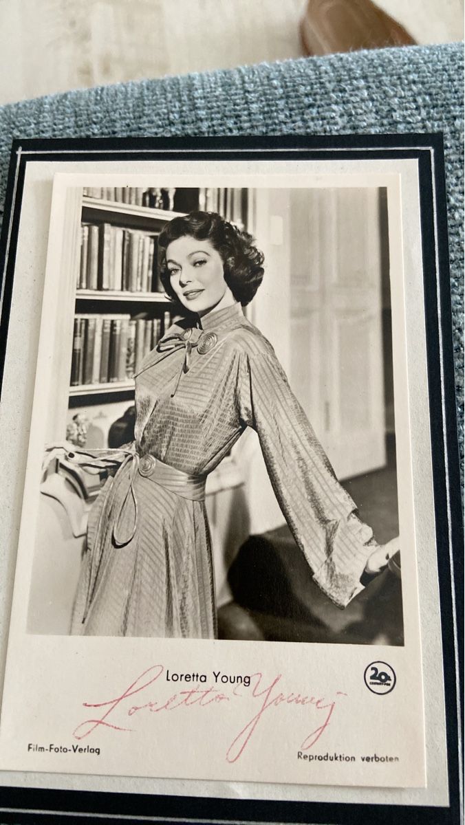 Autografi: Autogrammkarte Loretta Young – Usato da Henggart venduto da cdl_zh5b