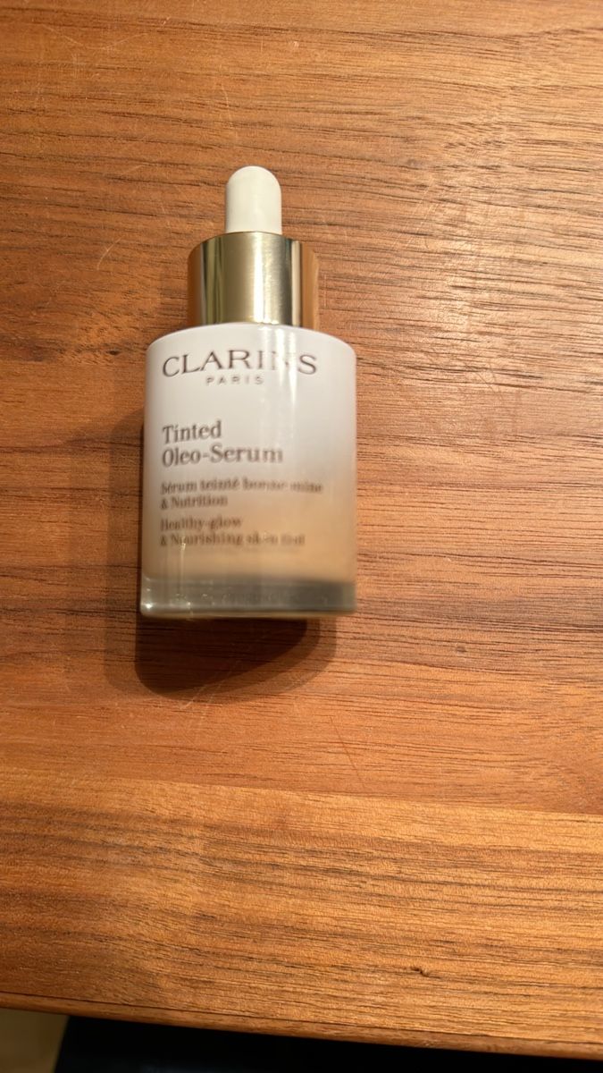 Clarins Cura del viso: Clarins Tinted Oleo-Serum – Nuovo e nell'imballaggio originale da lenzburg venduto da and_6zl8