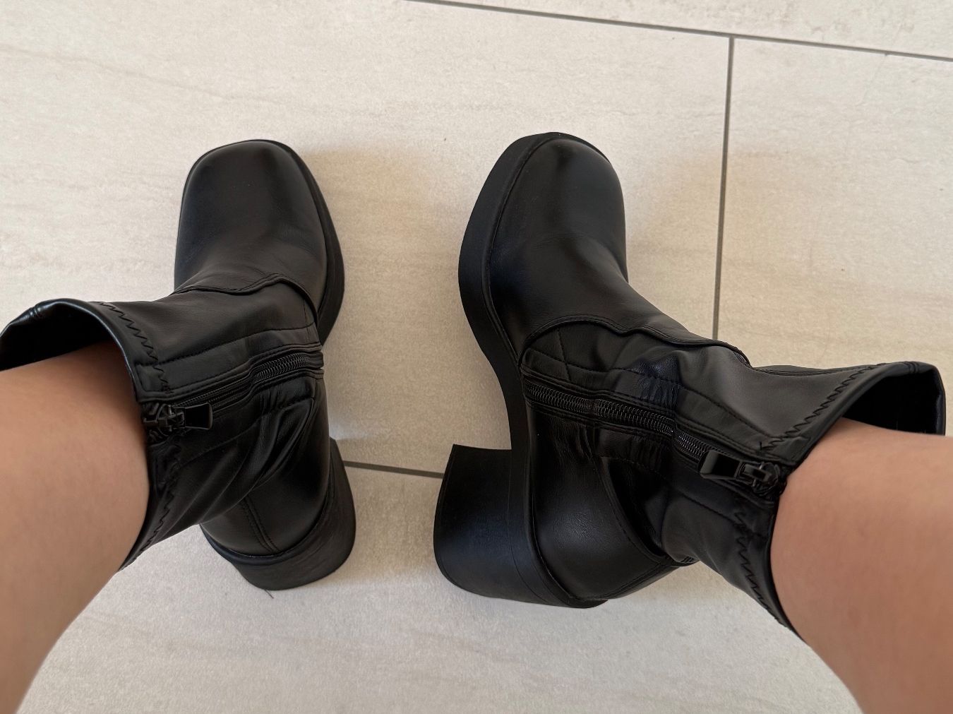 Scarpe da donna: Stivaletti neri di pelle – Nuovo (secondo la descrizione) da Losone venduto da AriCol1512 2