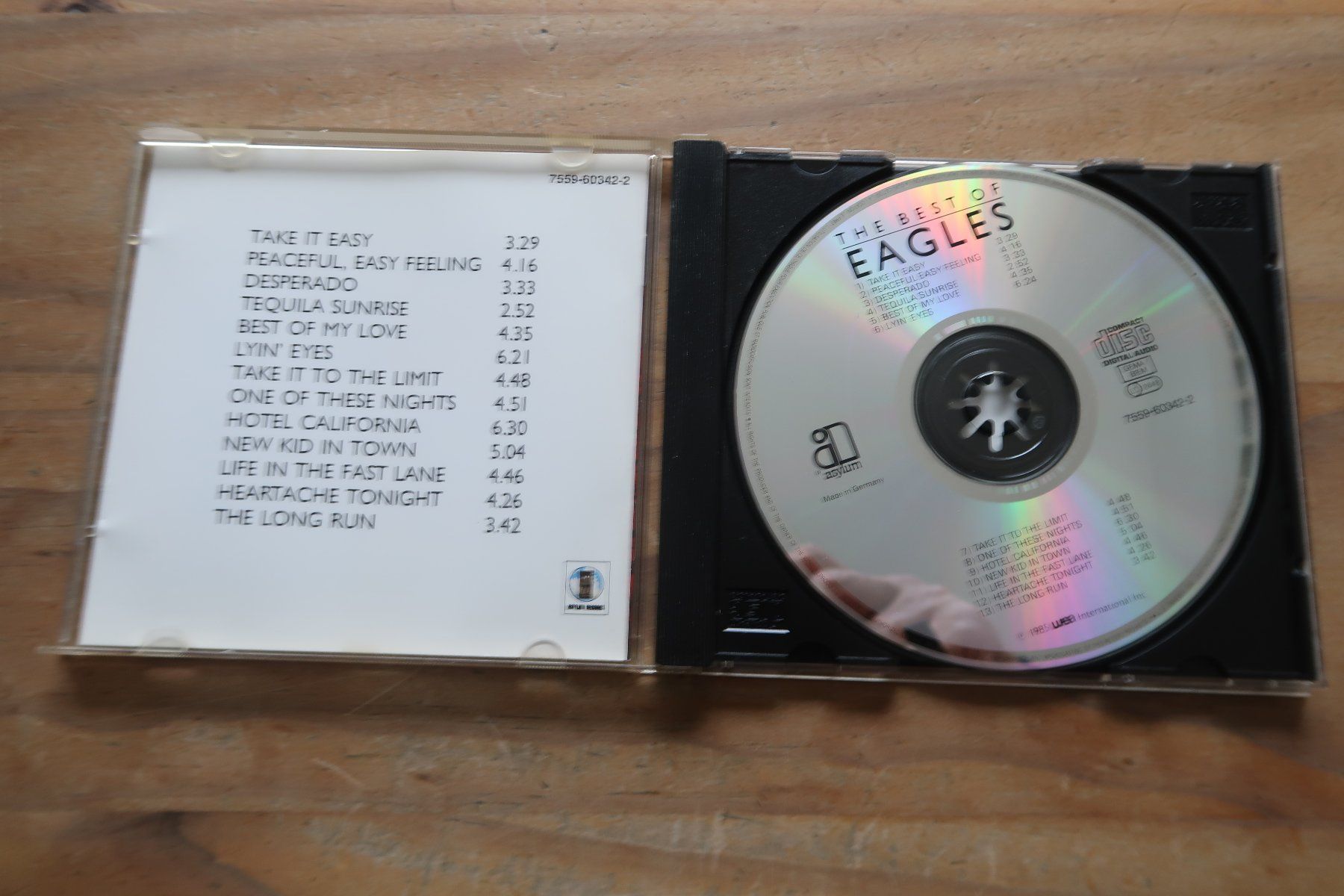 CDs: THE EAGLES - THE BEST OF - CD – Gebraucht aus Basel von Patiscat 3