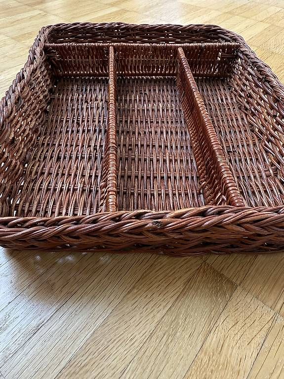 Sonstiges für Haushalt & Wohnen: Rattan Besteckkorb / Besteckfach geflochten – Gebraucht aus Pfäffikon ZH von pez_878m 1