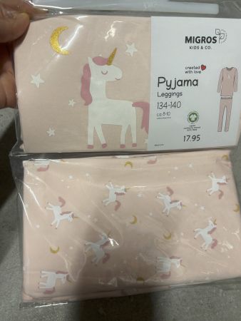 Pyjama leggings neuf 134 - 140