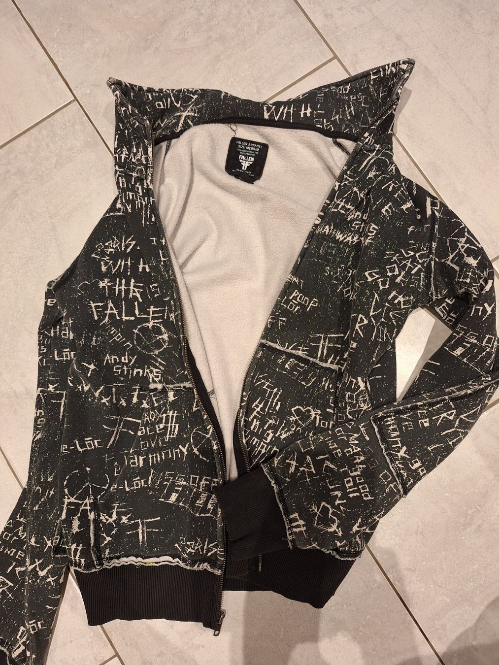 Giacche & Cappotti: 2 Sweatshirt Jacken Gr 170/ 182 – Usato da Wegenstetten venduto da mcfly321