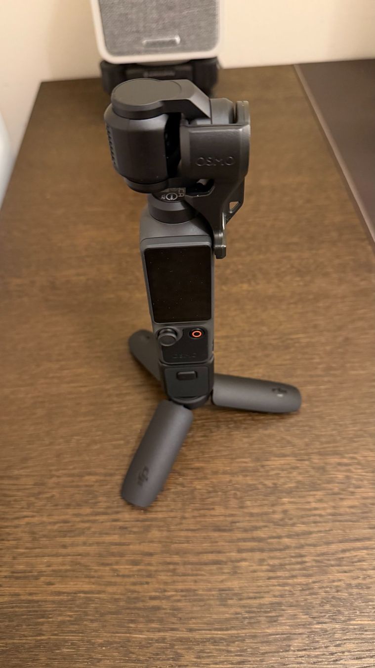 DJI Action Cam: DJI Osmo Pocket 4 Creator Combo – Usato da Cologny venduto da ame_dhz9