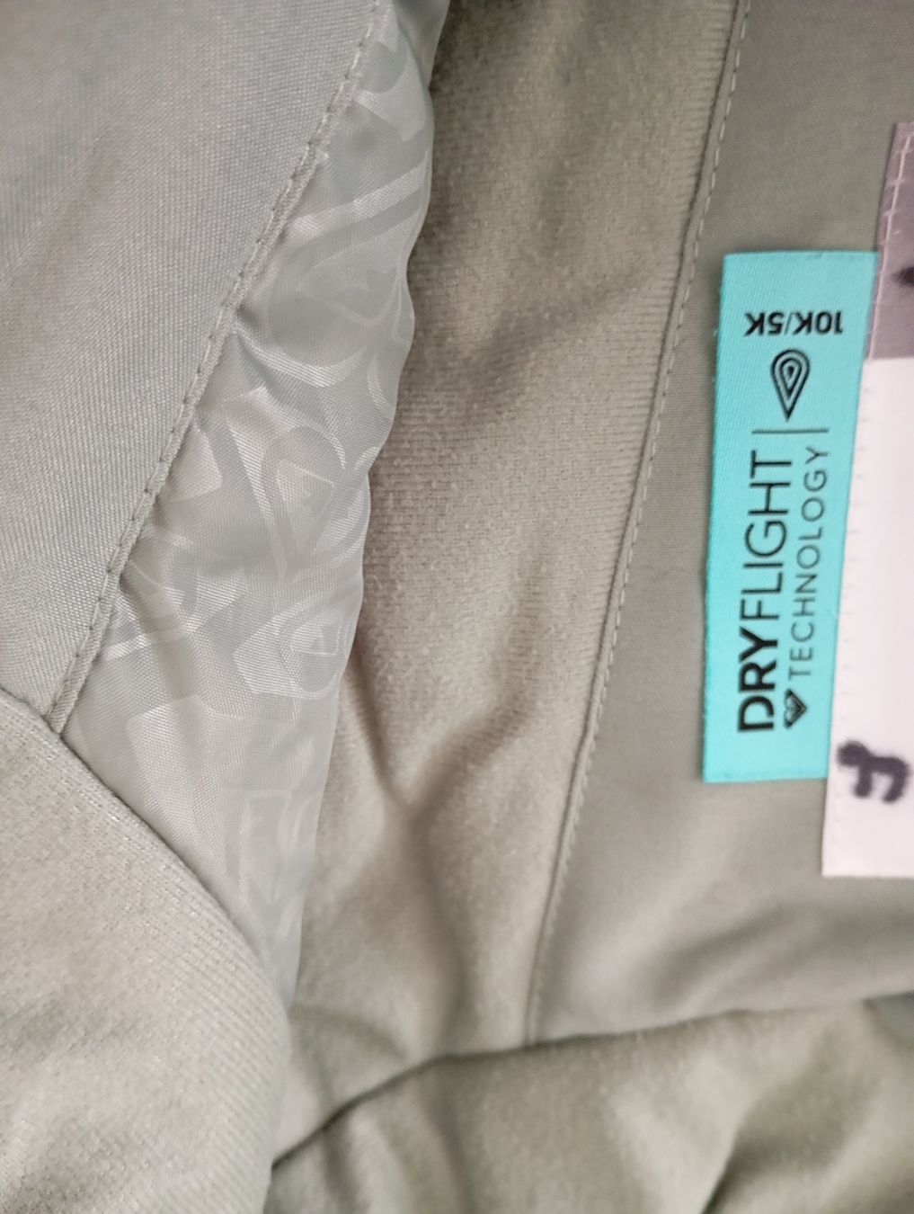 Roxy Jacken & Mäntel: Roxy Snowboardjacke – Gebraucht aus Unterägeri von Kielersprotte78 6