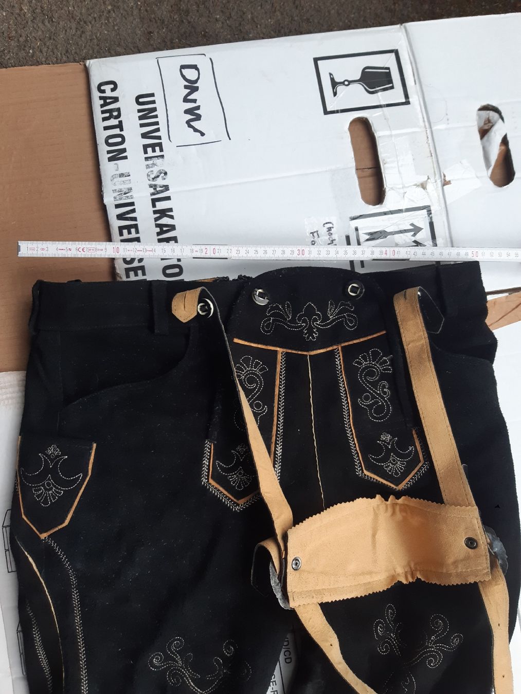 Pantaloni: Lederhose bayrisch – Usato da Umiken venduto da Idus 3