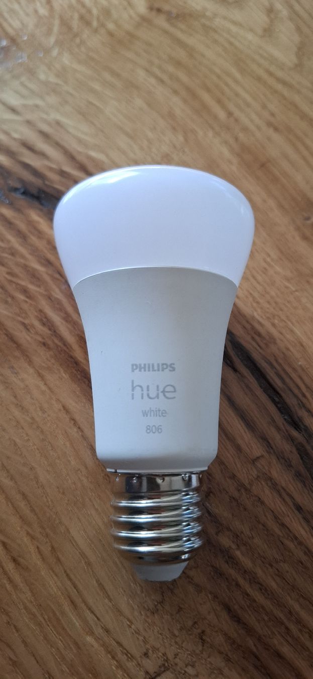 Philips Lampade: Philips Hue Lampe weiss 806 Lumen E27 – Usato da Guntershausen venduto da Jtattoo
