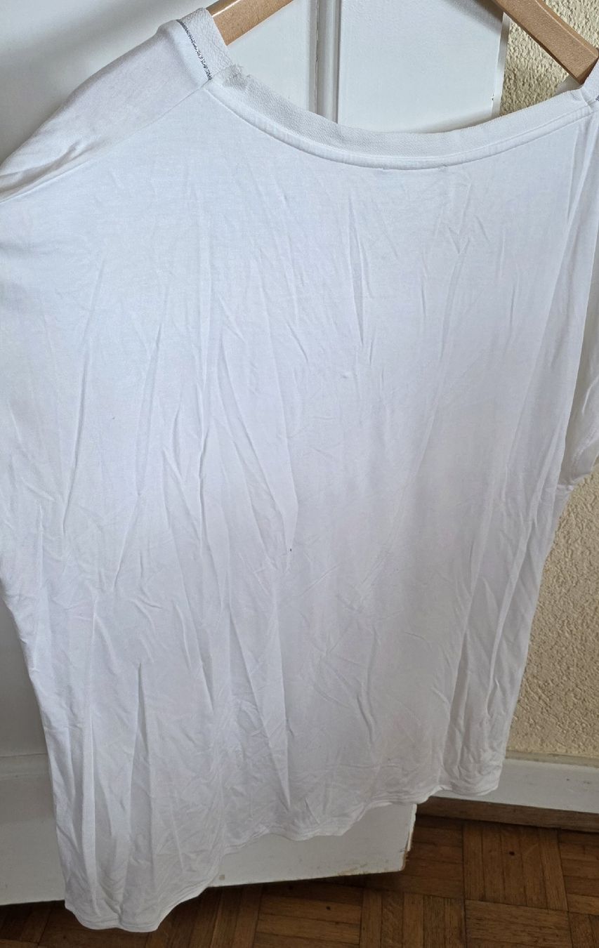 T-shirt: Top /Tshirt Blanc L – Usato da Yverdon-les-Bains venduto da van_dq65 6