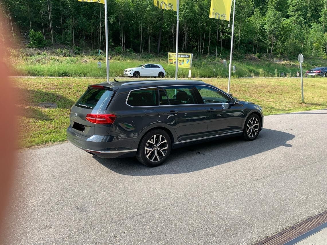 VW Automobili: VW PASSAT VARIANT DSG 1.8 BMT – Usato da Oberwil BL venduto da Samsung010 9