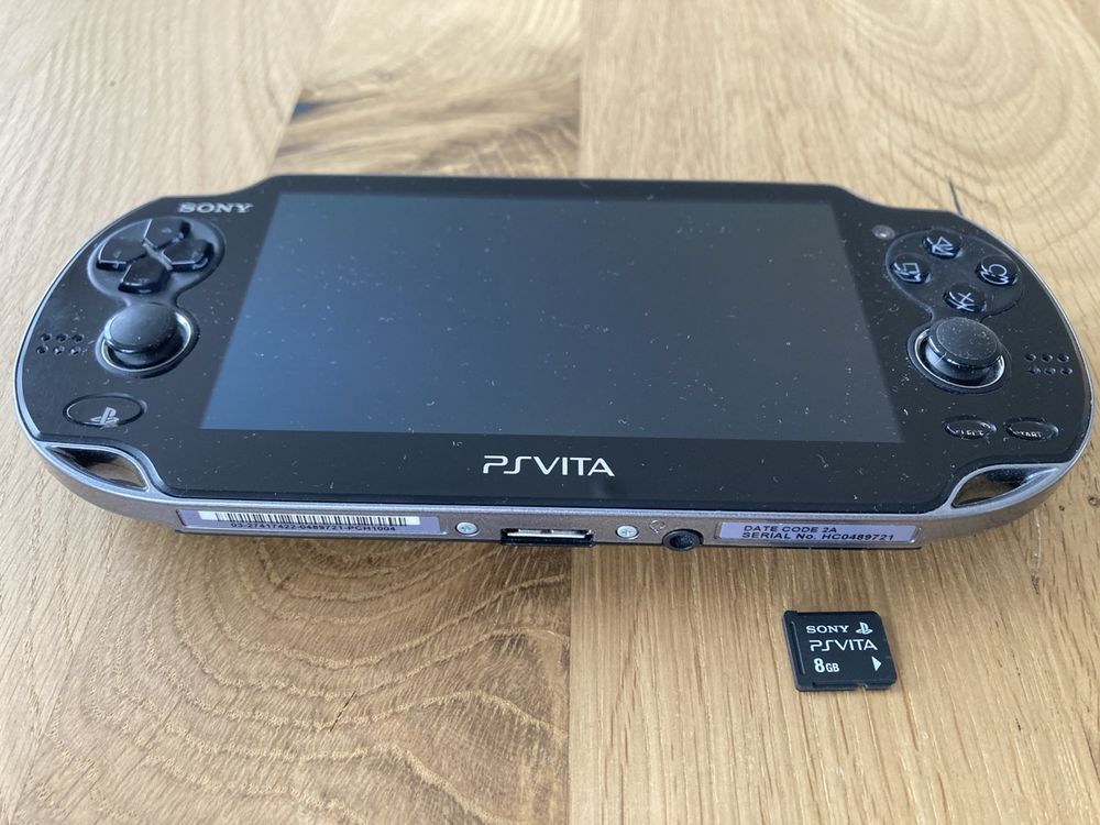 Ps Vita Oled (PCH-1004) mit Henkaku (Gebraucht) in Zürich für CHF 120