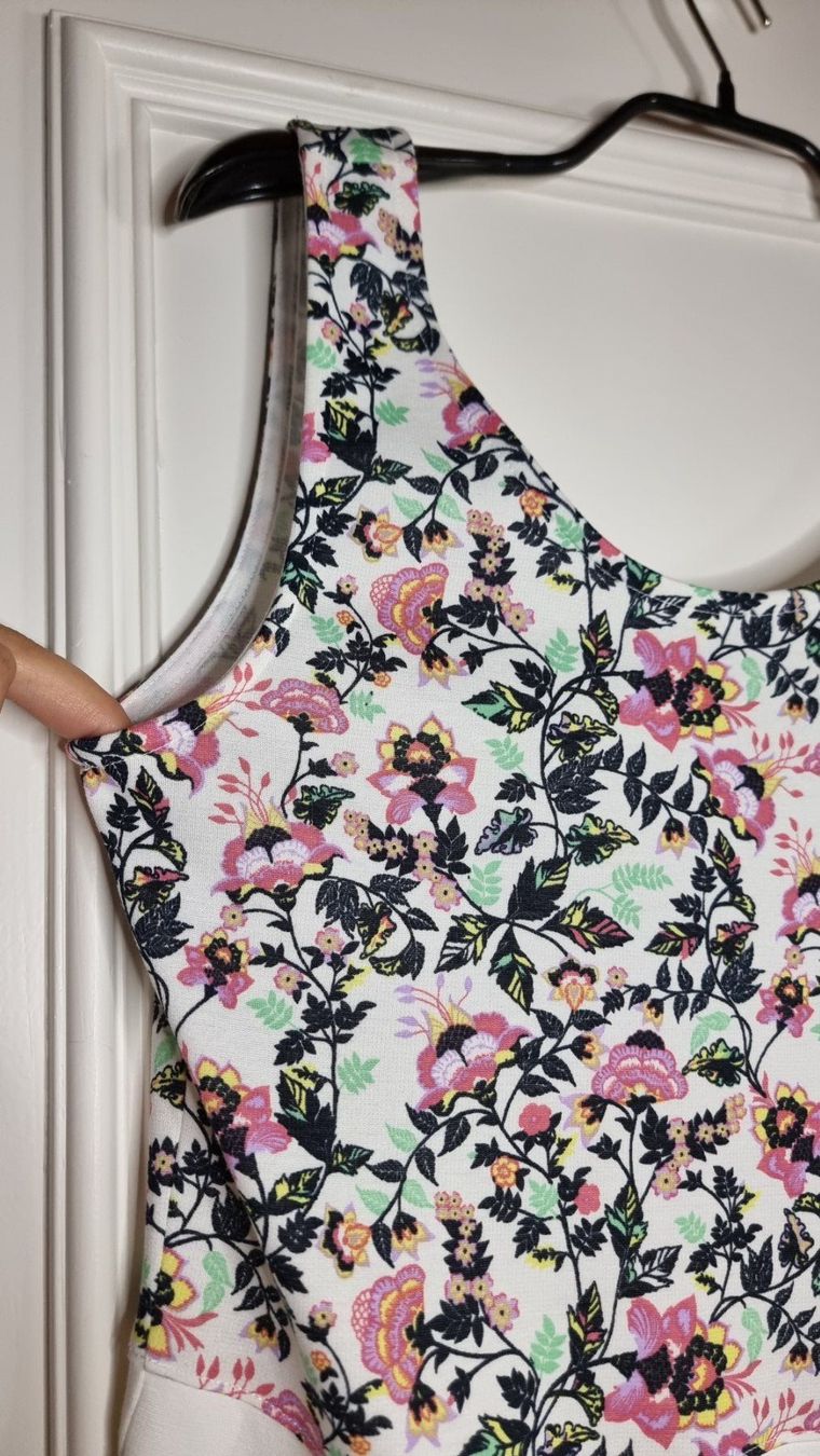 Vestiti: 🌺Kleid Größe 40-L🌺 – Usato da Wald ZH venduto da CapLux 4
