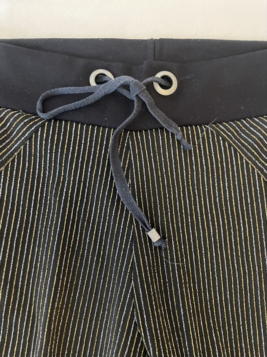 Pantaloni: Gestreifte Cropped-Hose – Usato da Zürich venduto da vik_isi 2