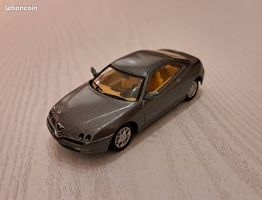 Alfa Romeo GTV Coupé 3.0 V6 24V Phase I 1994-1998 dunkelgrau
