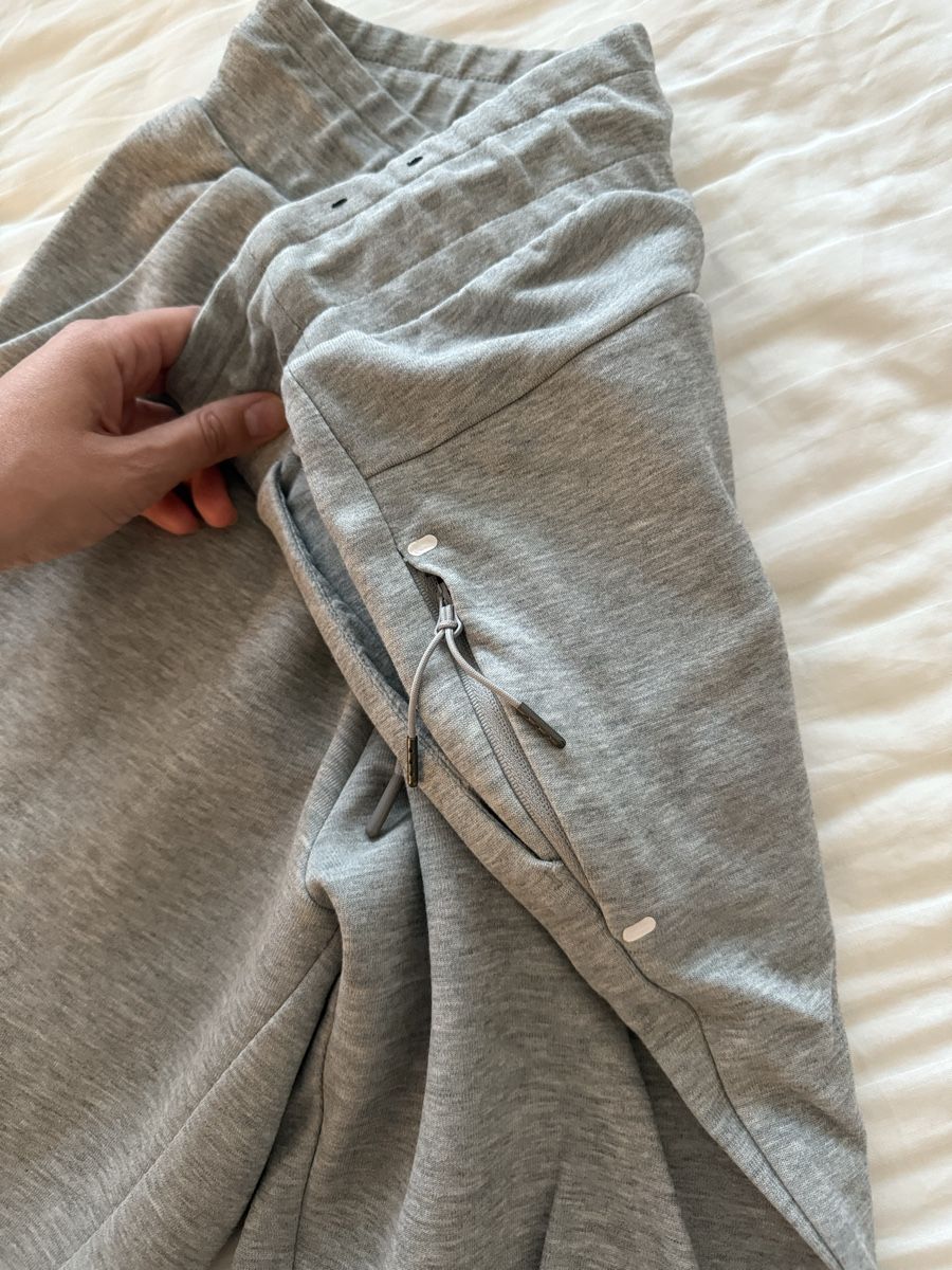 Nike Pantaloni: Nike Jogginghose XS – Usato da Volketswil venduto da habibeoez 1