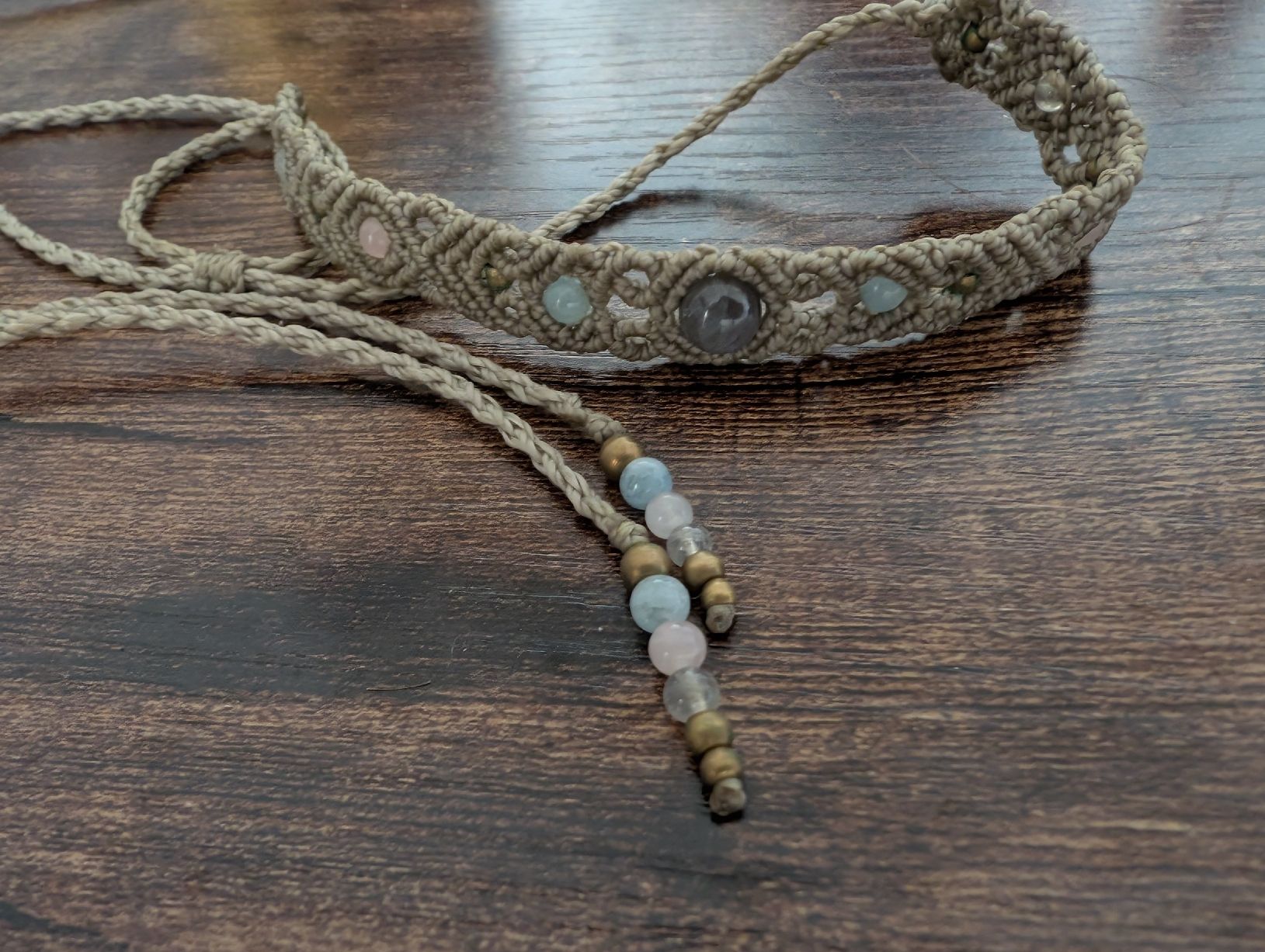 Catenine: Makramee Choker, blauer Labradorit, grau-beige – Nuovo (secondo la descrizione) da Niederdorf venduto da Azariel 1