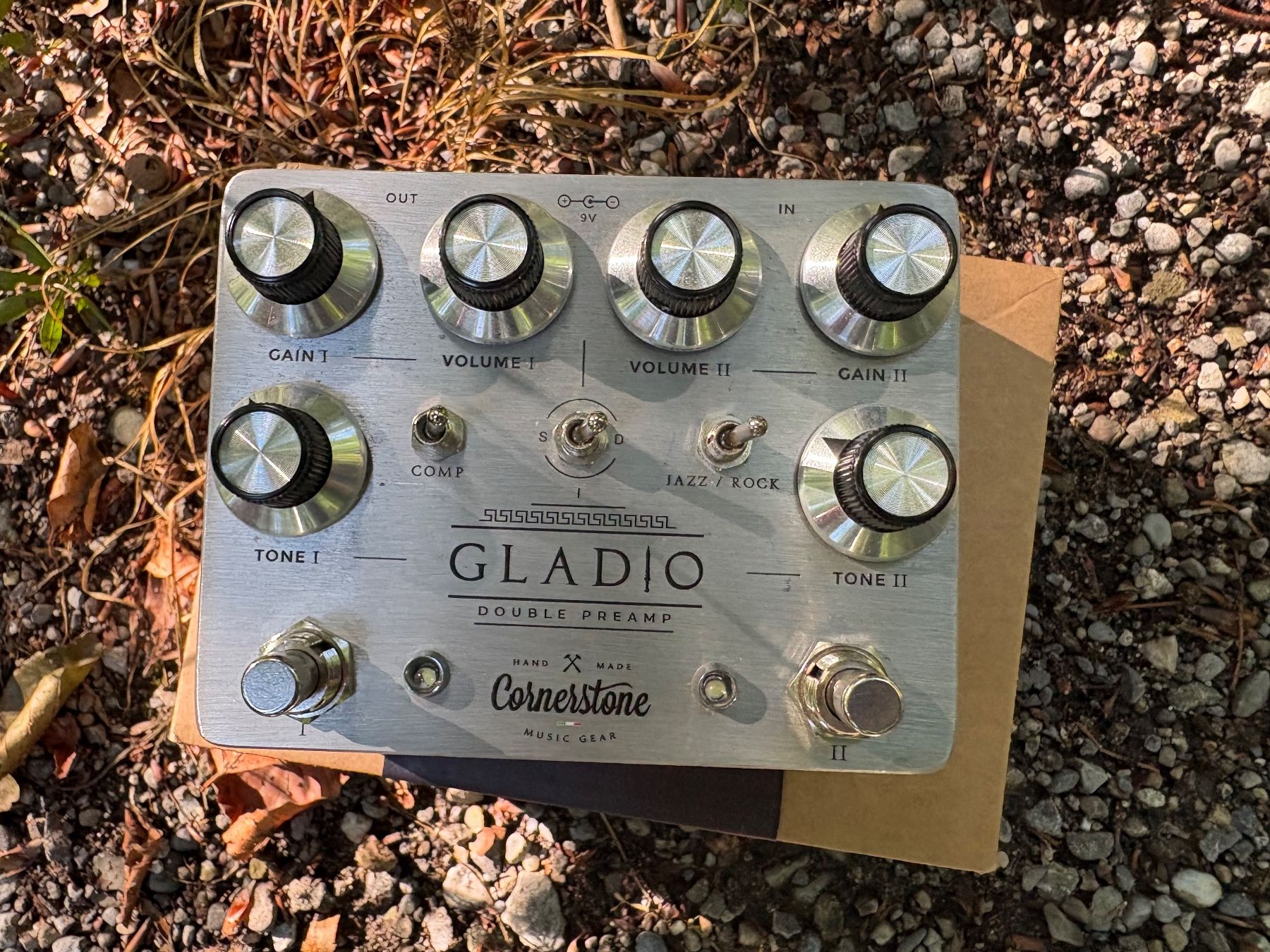 Strumenti musicali: Cornerstone Gladio – Usato da Fribourg venduto da DanielPascal 1