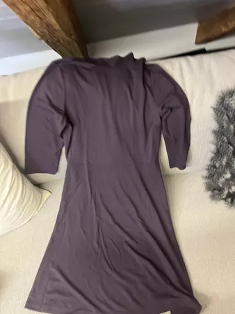 Kleid QS by s.Oliver violett kurzarm Grösse S 