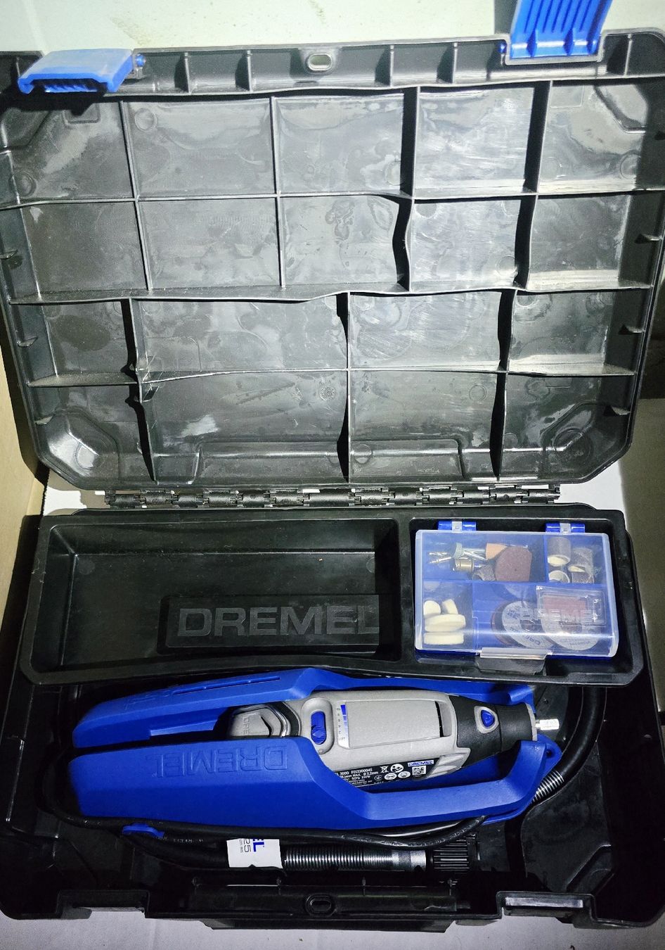Dremel Schleifen & Polieren: Dremel 3000 – Gebraucht aus Flumserberg Saxli von AFL_8000 5