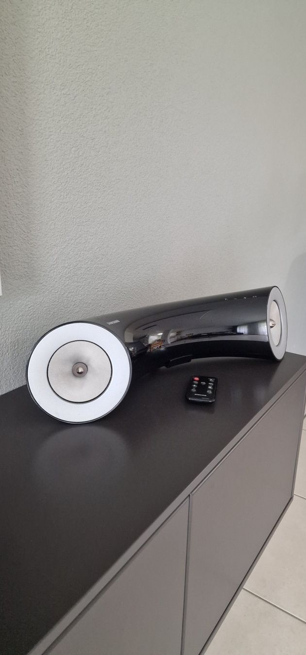 Samsung Haut-parleurs: Samsung DA-E750 Wireless Audio Dock / Bluetooth Lautsprecher – D'occasion à Hinwil par Felsenhof-Didi 2