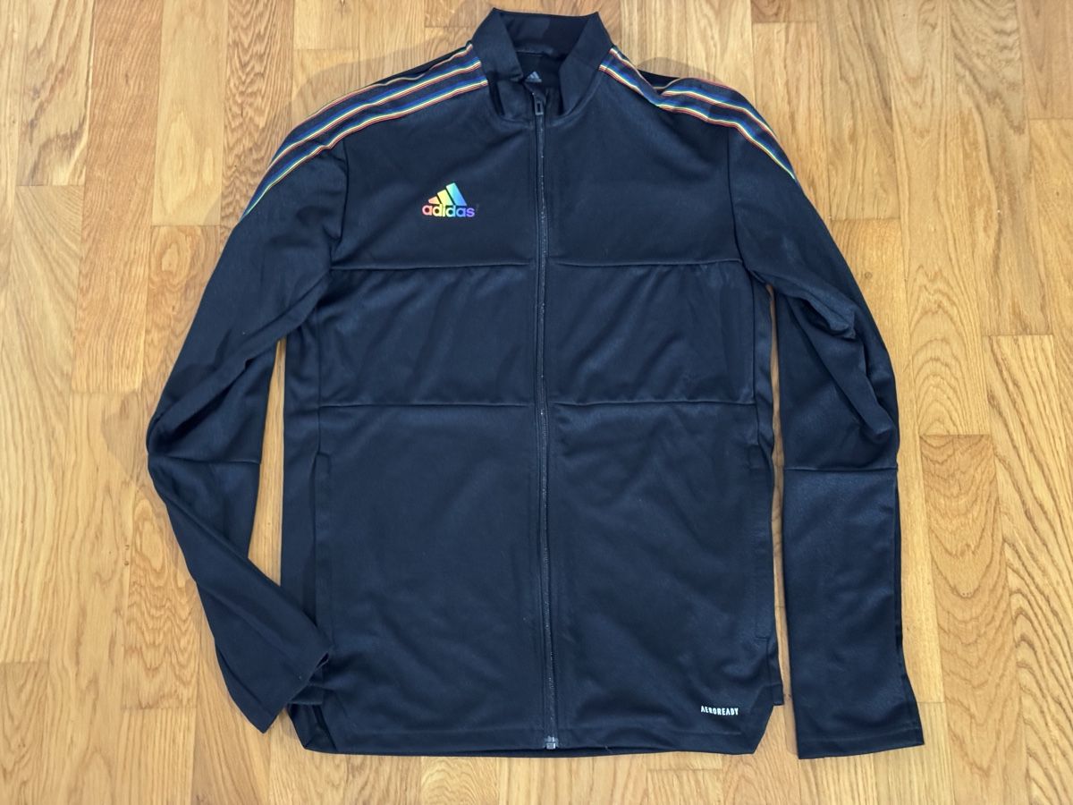Adidas Jacken: Adidas Tiro Pride Jacket Gr. M – Neu (gemäss Beschreibung) aus St. Gallen von floriyang