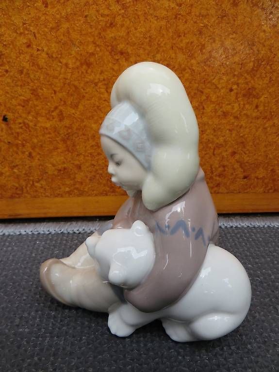 Lladro Statuette: Lladro Figur,Mädchen mit Eisbär – Usato da Langrickenbach venduto da zwiebel03 2