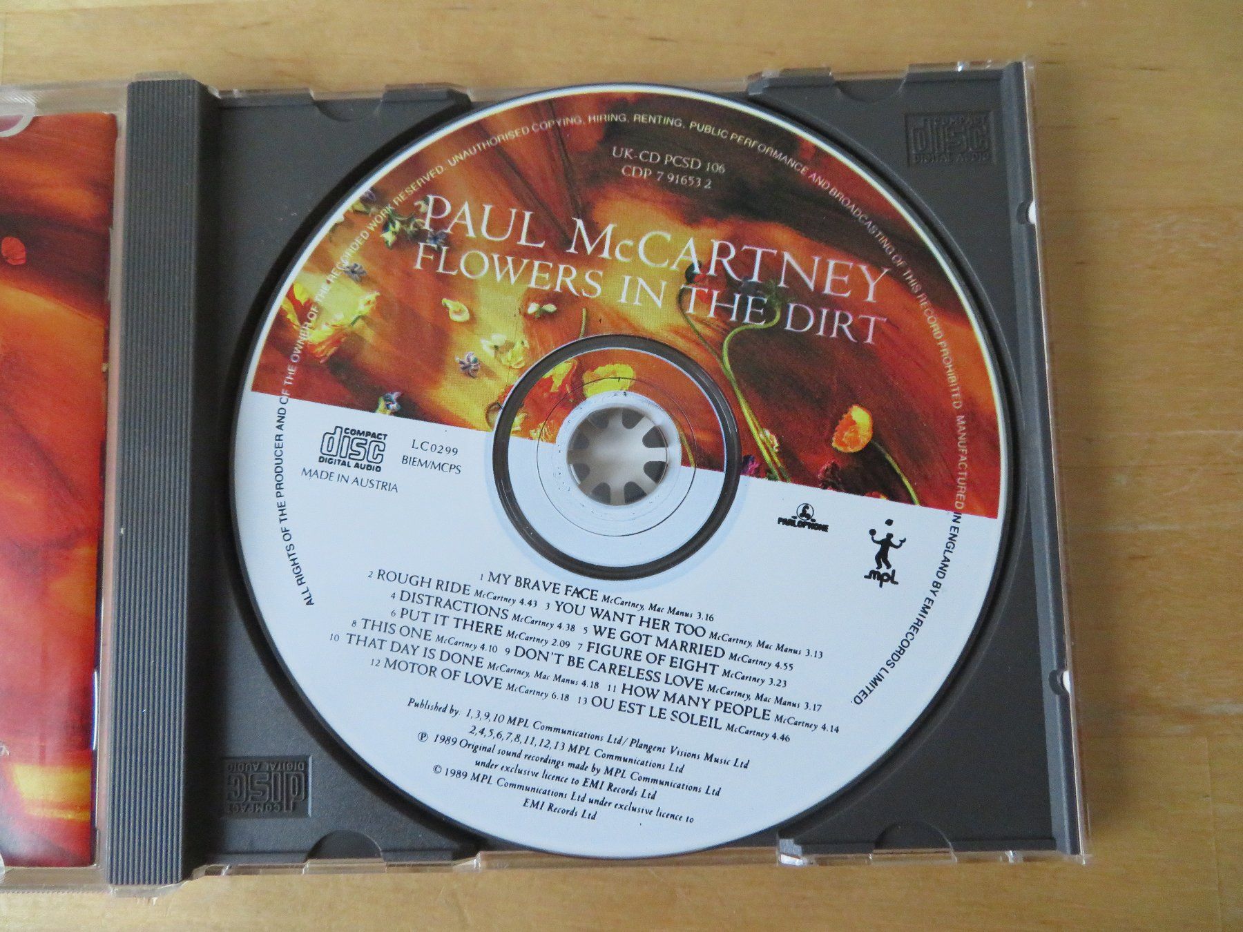 CDs: PAUL McCARTNEY "Flowers in the dirt" – Gebraucht aus zürich von Goldimmund 2