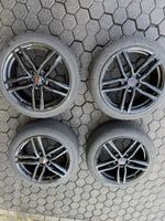 4x Alufelgen mit Sommerreifen 235/45 ZR20