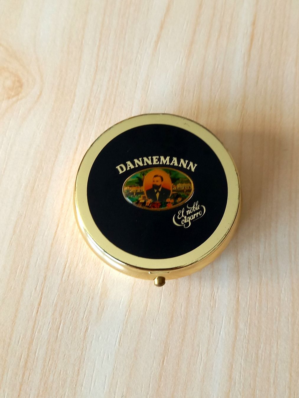Portacenere: Danne­mann Taschenaschenbecher – Nuovo (secondo la descrizione) da Oberdorf NW venduto da Umbriel