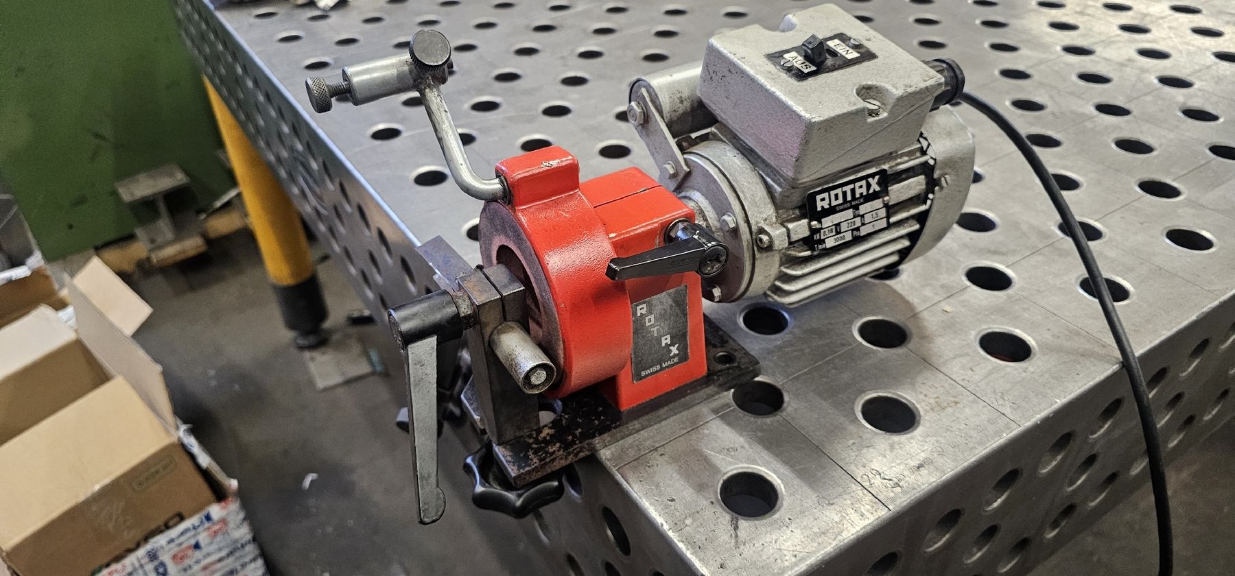 Rotax Tutti gli attrezzi: Bohrerschleifgerät  Rotax – Usato da Emmenbrücke venduto da inf_l8yf