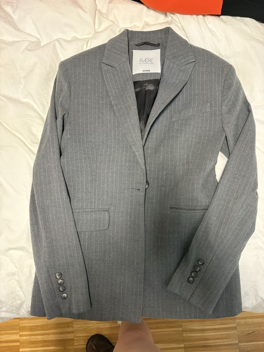 Jacken: Blazer grau gestreift  – Neu (gemäss Beschreibung) aus Zürich von nina.ninat 2