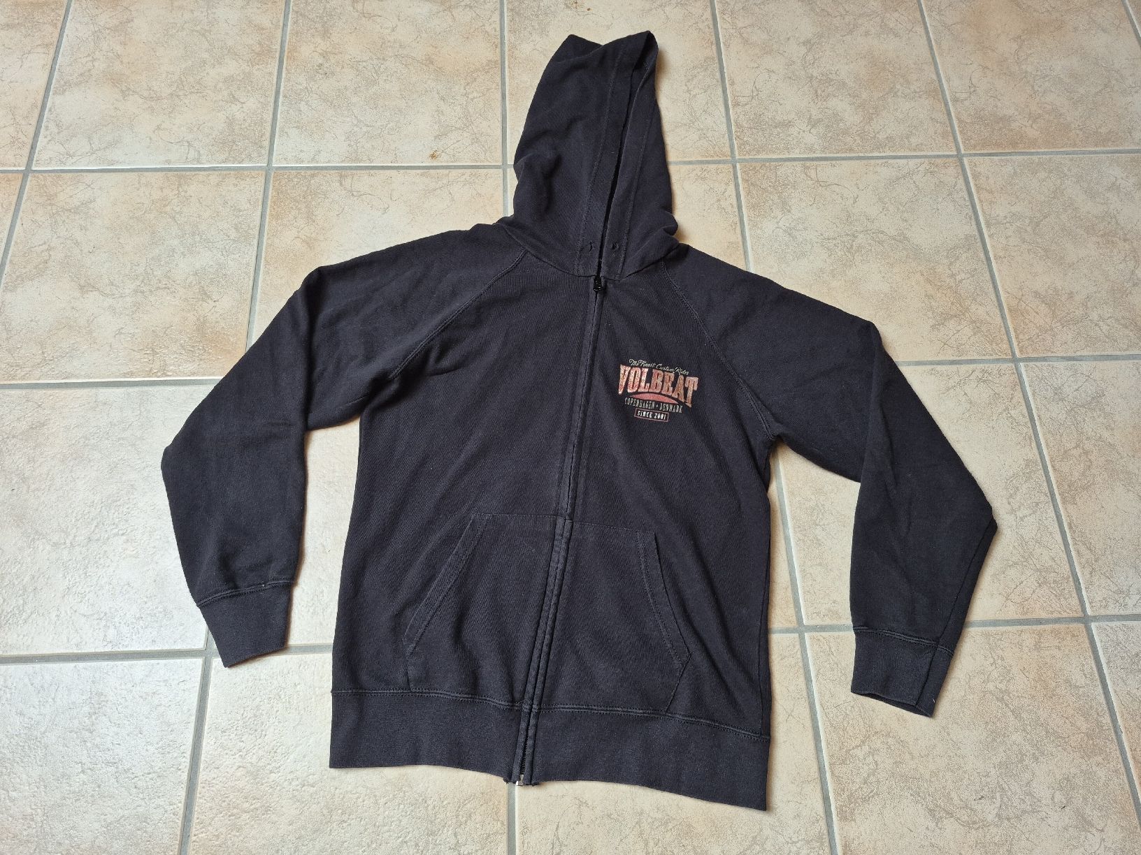 Maglioni & Felpe: Sweatjacke VOLBEAT Gr. L – Usato da Münsingen venduto da Why88 1