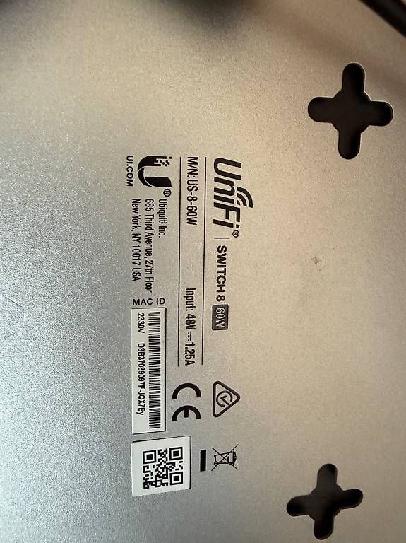 Hubs & Switches:  Ubiquiti Us-8-60w Switch – Gebraucht aus Rhäzüns von Jergus 2
