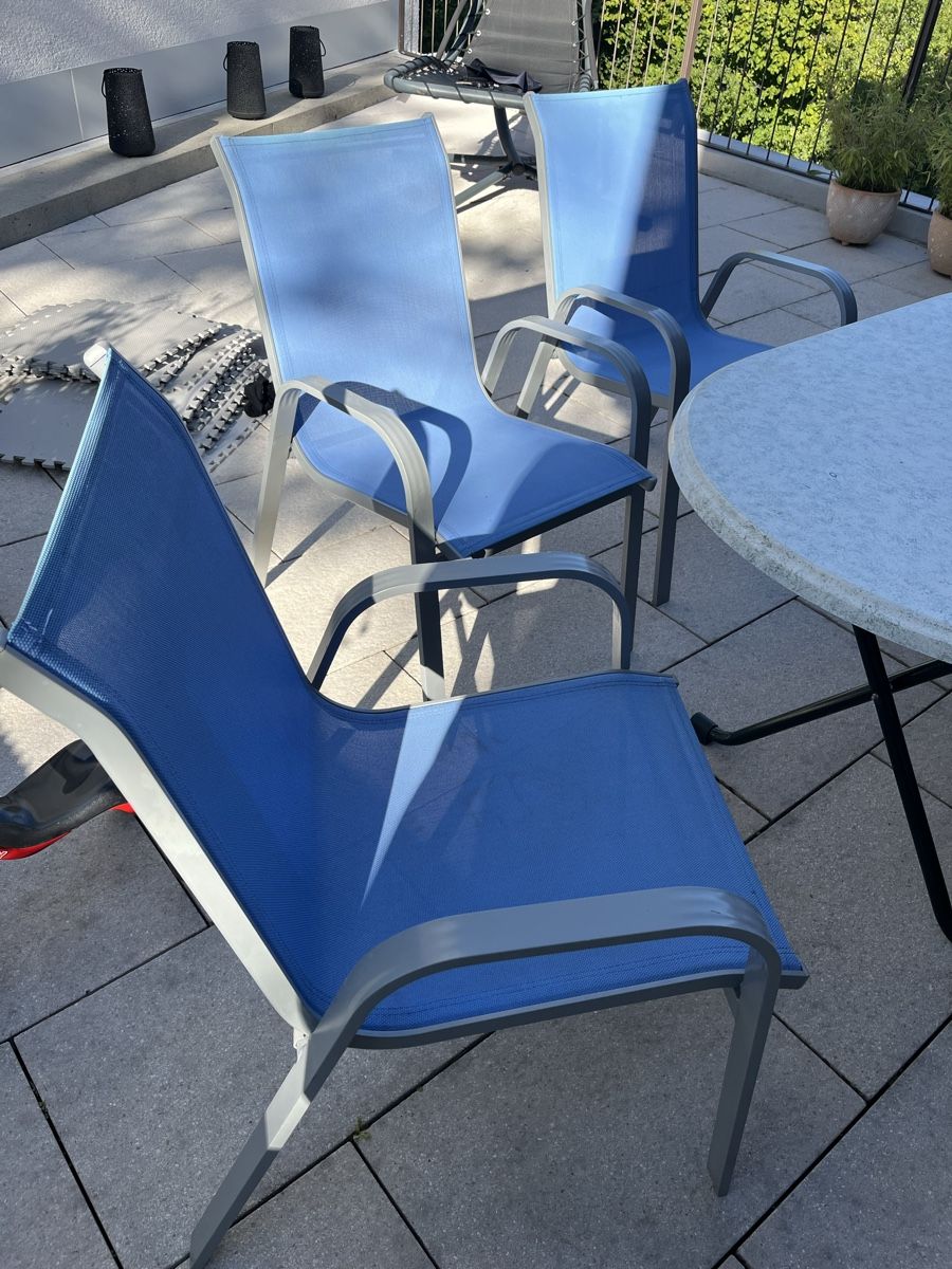 Set di tavolo e panche: Tisch- und Stuhlset – Usato da Winterthur venduto da e_u_f8l2 7