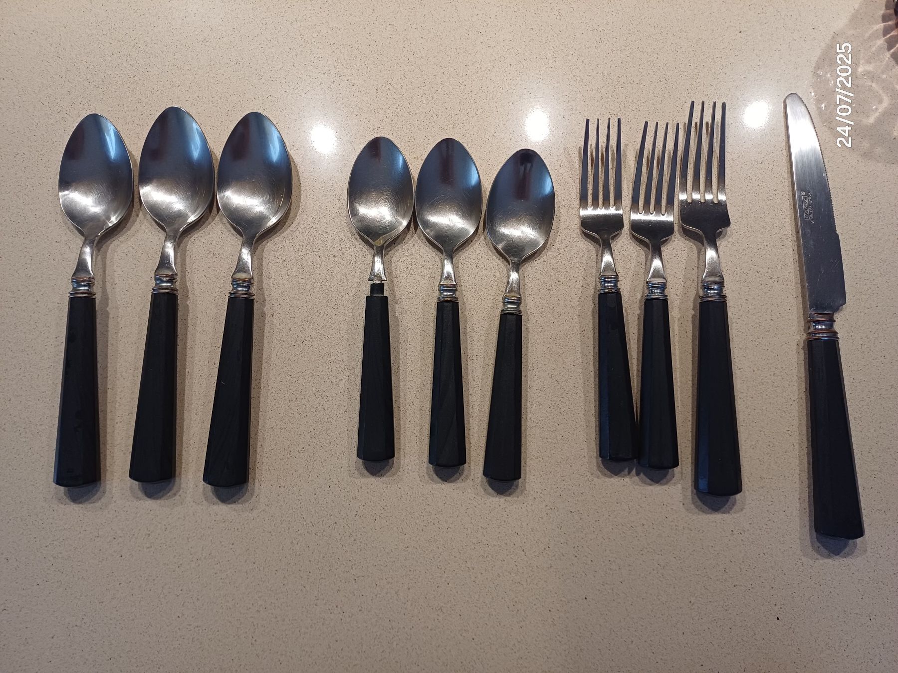 Set di posate: Unvollständiges Besteckset – Usato da Würenlos venduto da Abracadabra26