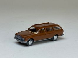 Wiking Mercedes 250 T braun