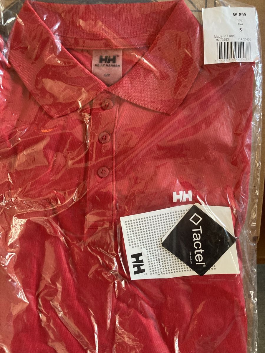 Helly Hansen Magliette Polo: Helly Hansen Polo Shirt S Rot – Nuovo e nell'imballaggio originale da Aarwangen venduto da to-hirschi