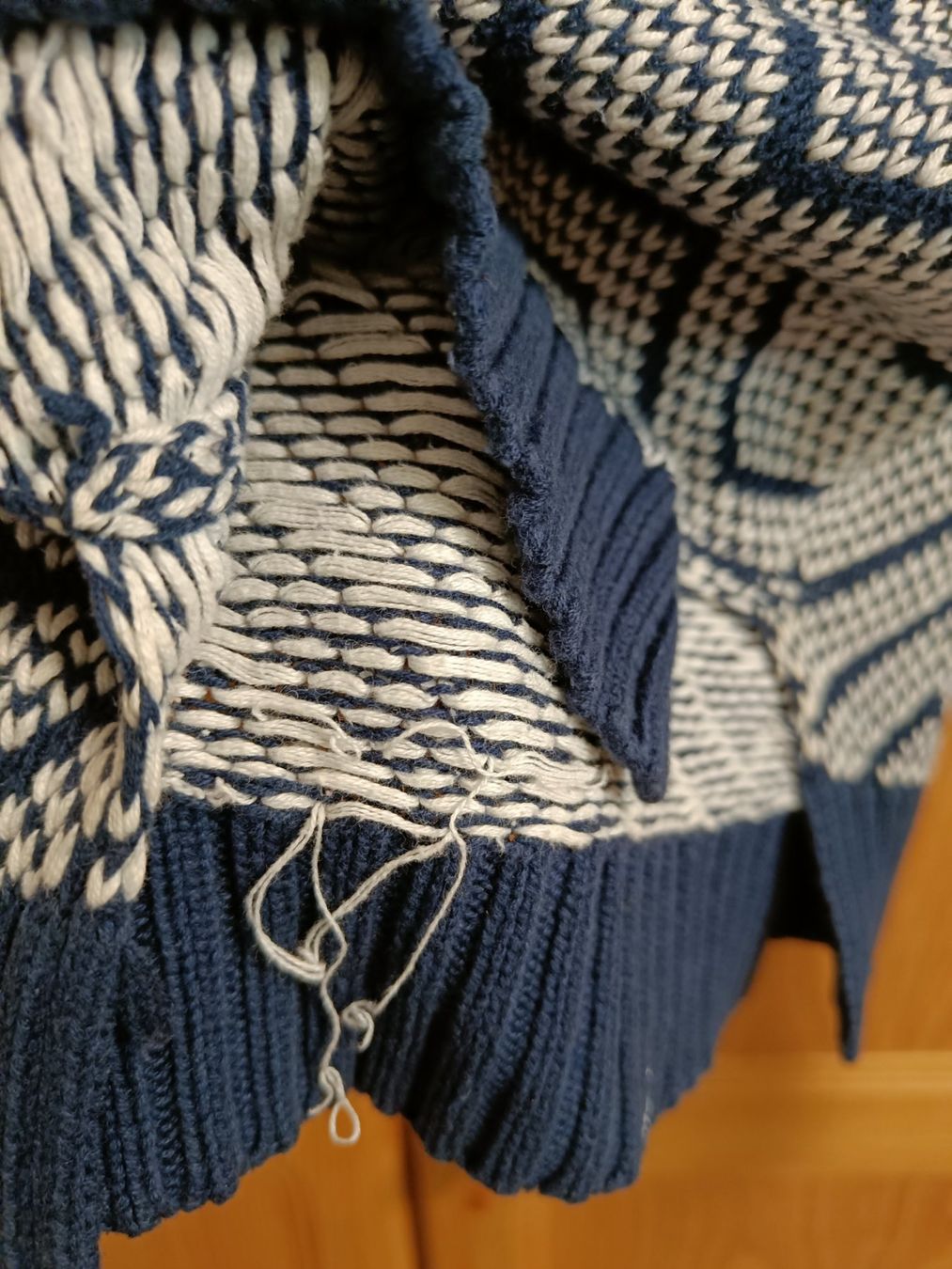 Maison Scotch Maglioni & Felpe: Maison Scotch Strickpullover Chevron Blau Weiss Gr. M – Usato da Zürich venduto da Atelier.Second 4