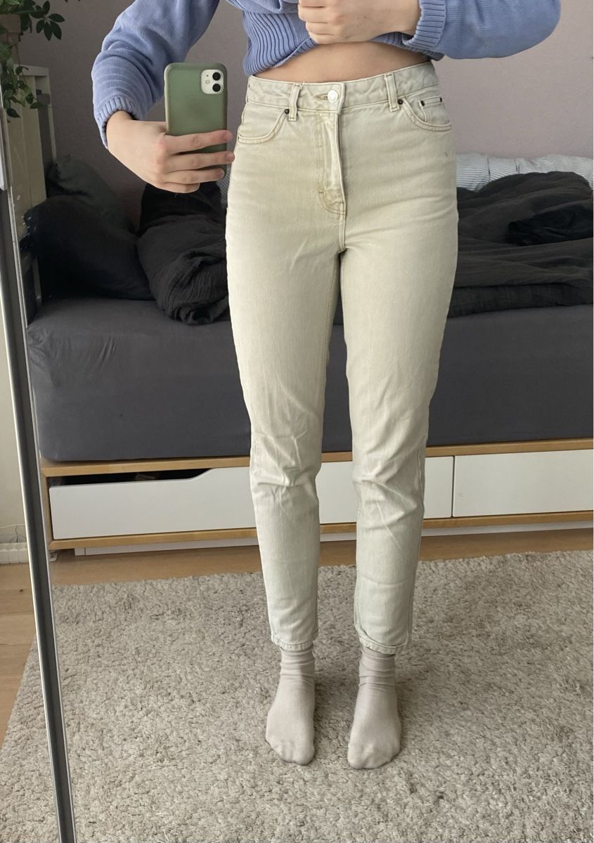 Jeans: beige Highwaist Jeans – Usato da Huttwil venduto da mandala123