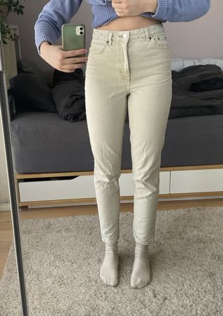 beige Highwaist Jeans