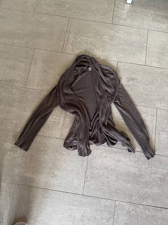Giacche: Jacke/Jäckchen in Braun Gr. S – Usato da Schwarzenbach SG venduto da Winston95