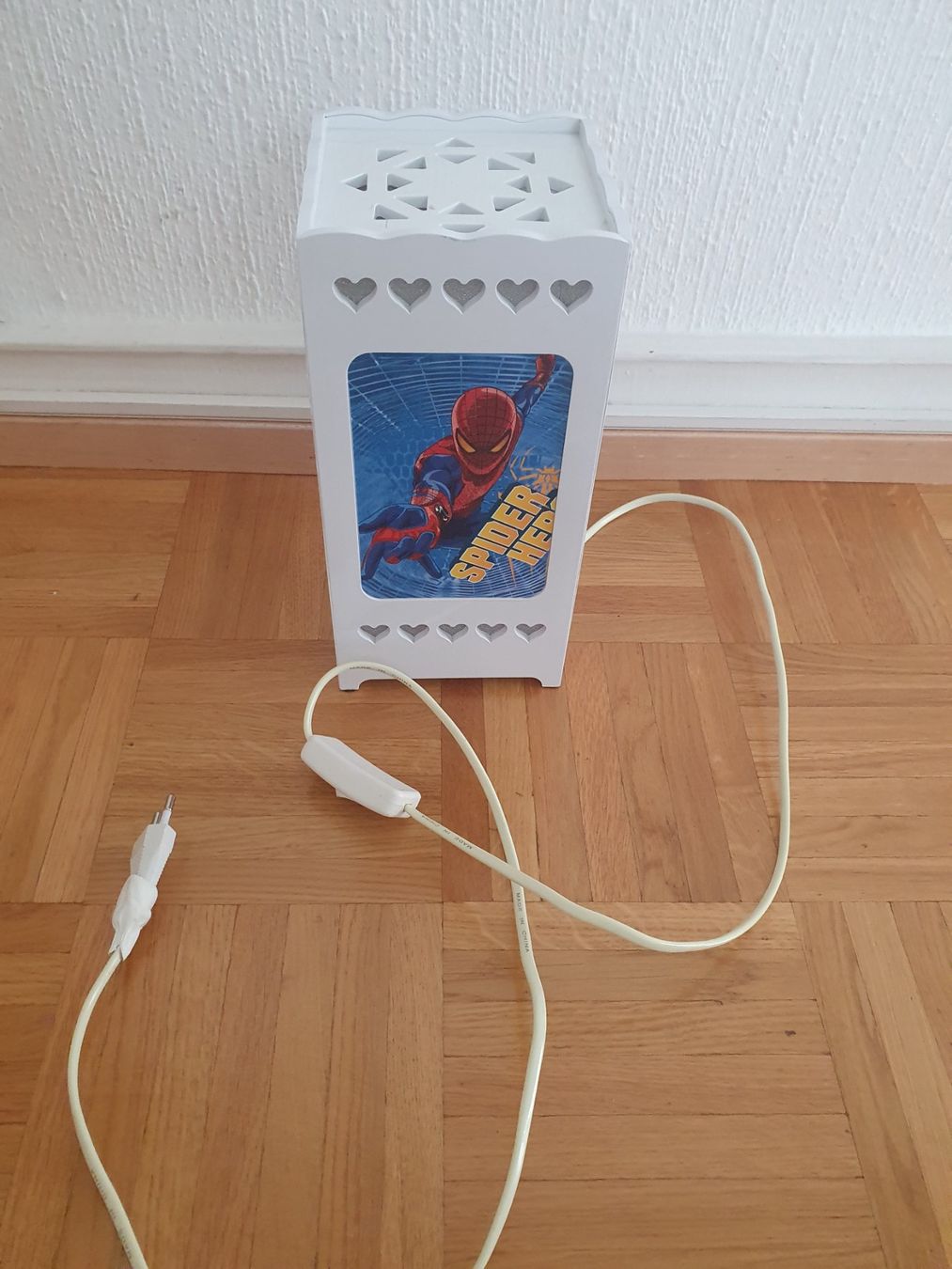 Lampade: Lampe Spiderman pour enfant! – Usato da Prilly venduto da RoDyRe