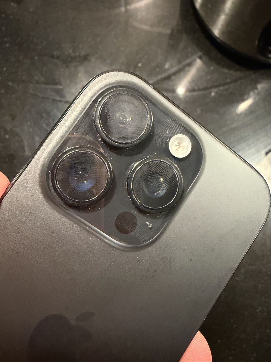 Apple Handys / Smartphones: Iphone 16 pro (128) – Gebraucht aus Biberist von moh_qr7j 6