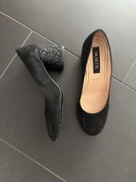 Evening shoes