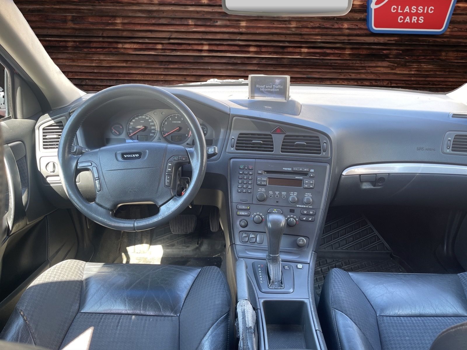 Volvo Automobili: VOLVO V70 2.4T - ab MFK! – Usato da Au SG venduto da Simeon-Cars 6